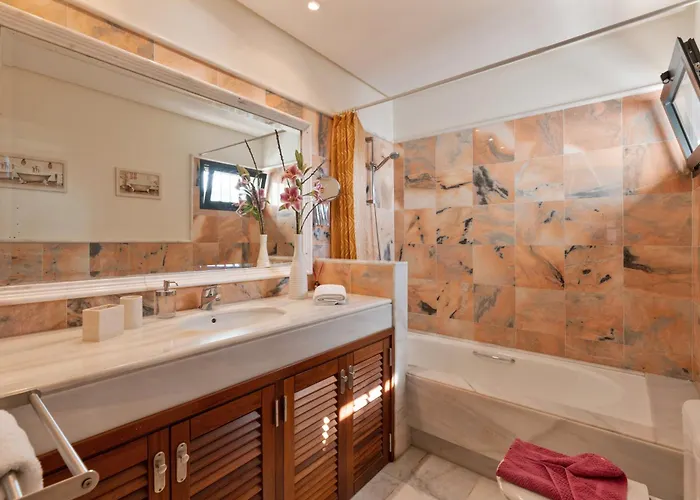 Ambar Cherry * Playa Blanca (Lanzarote)