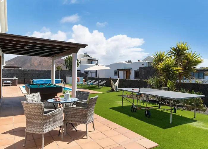 Ambar Cherry Villa *