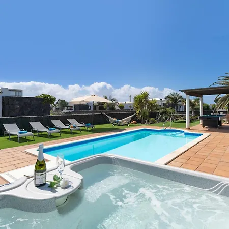 Villa Ambar Cherry